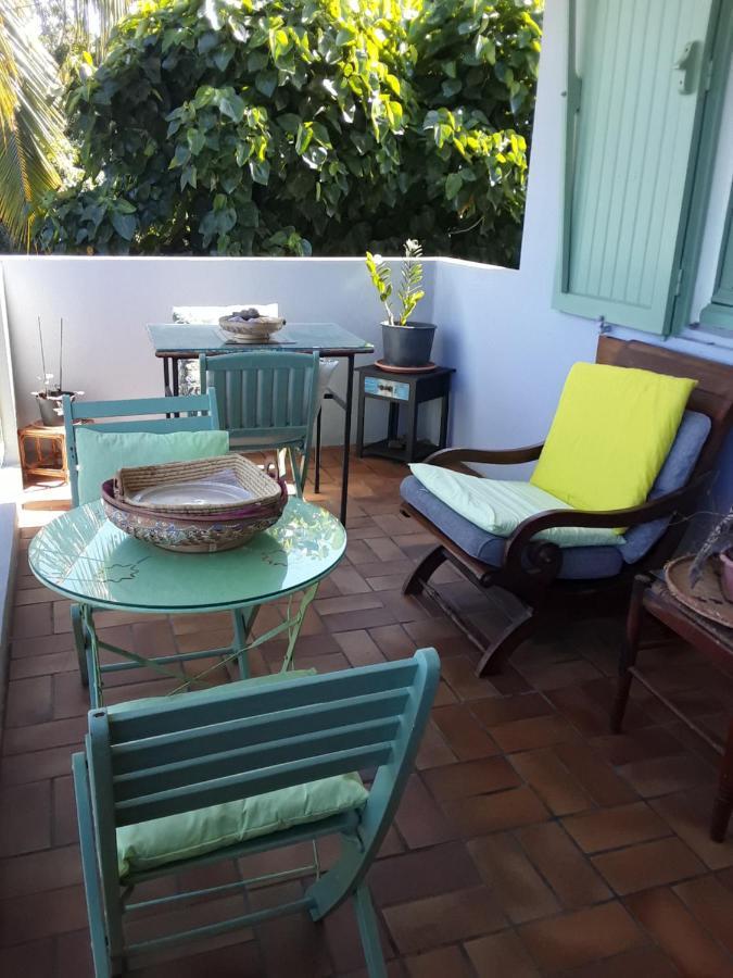 Hotel Le Tulear - Aux 4 Coins Du Monde Saint Pierre Zewnętrze zdjęcie